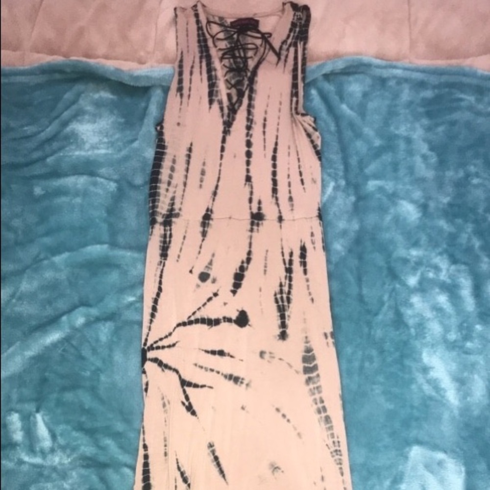 Tan & black maxi dress with slit